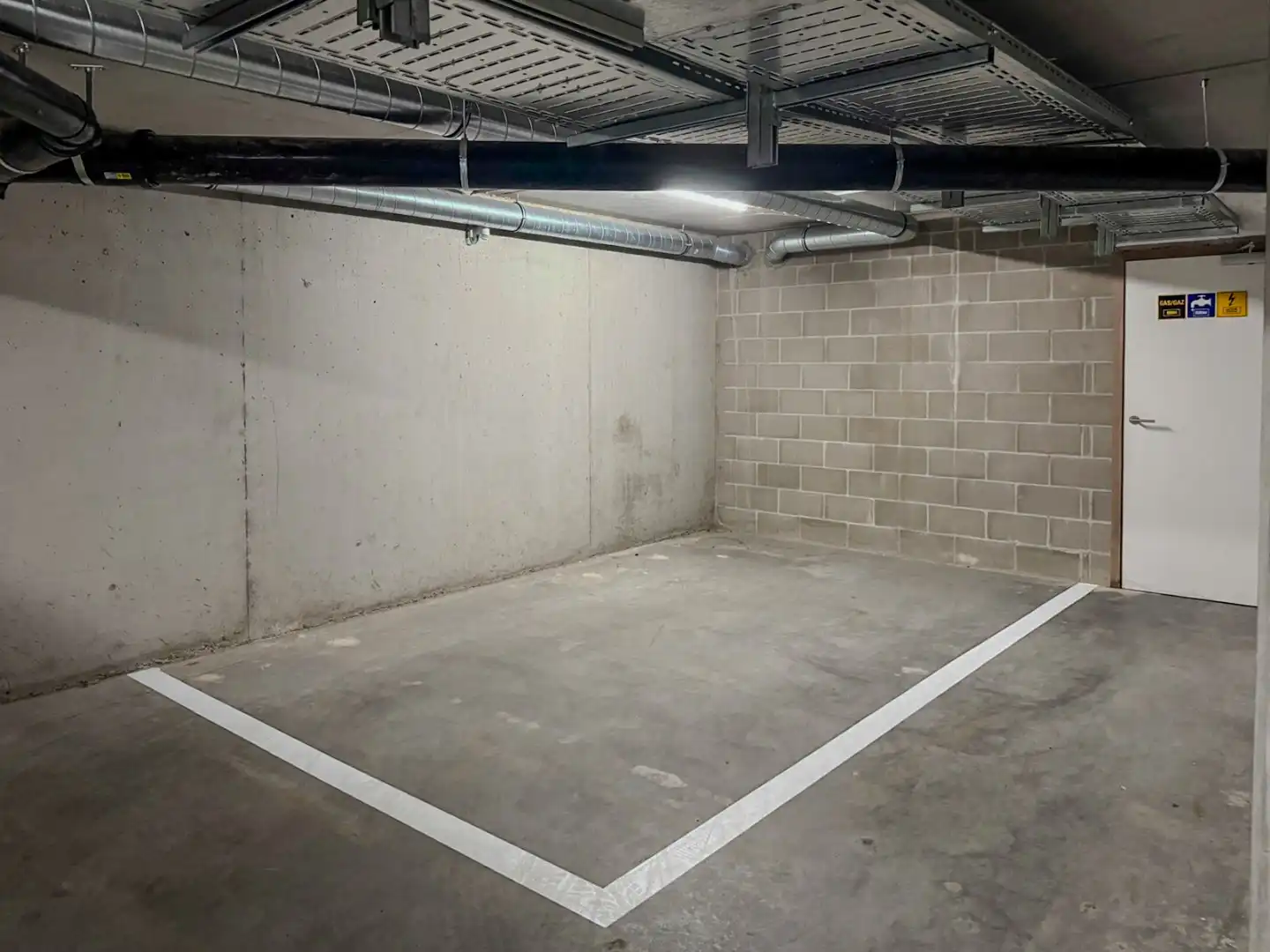 Veilige en vlot toegankelijke ondergrondse staanplaats. foto 5