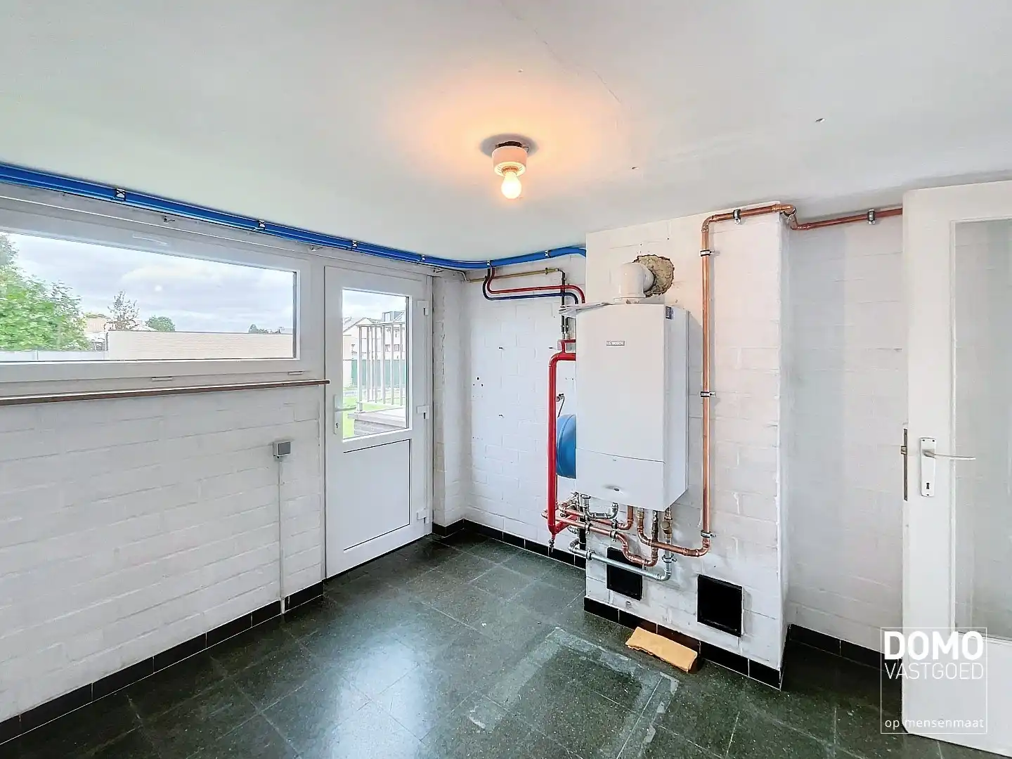 Gerenoveerde woning met tuin en inpandige garage gelegen te Spalbeek, 2 slaapkamers, 140m² bewoonbare oppervlakte, Energielabel C foto 14