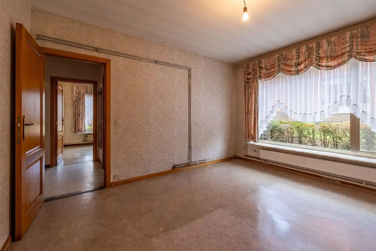 Unieke ligging boven de Mottevallei – renovatiekans met waarde-opportuniteit foto 20