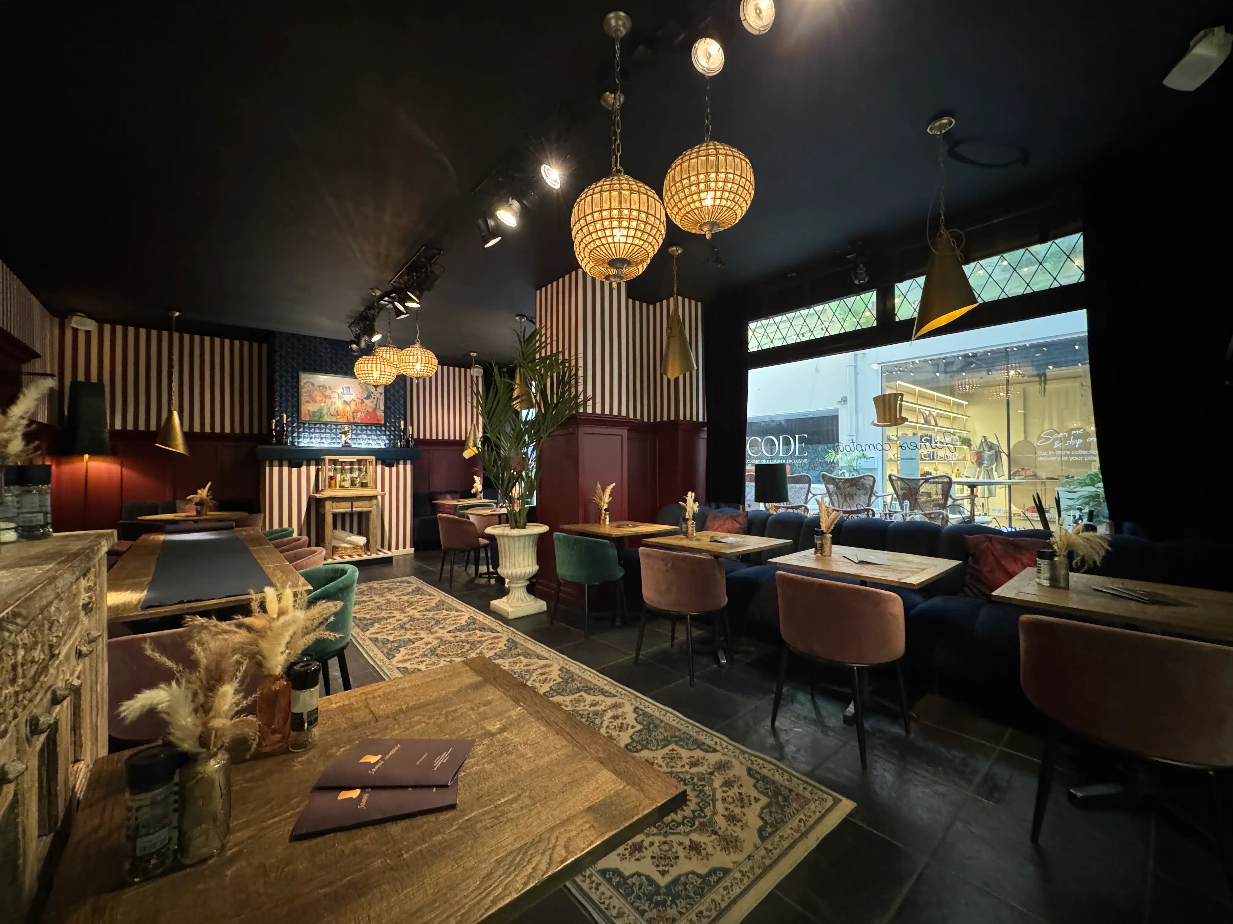 Sfeervol restaurant "James Comptoir" James Ensorgalerij foto 4