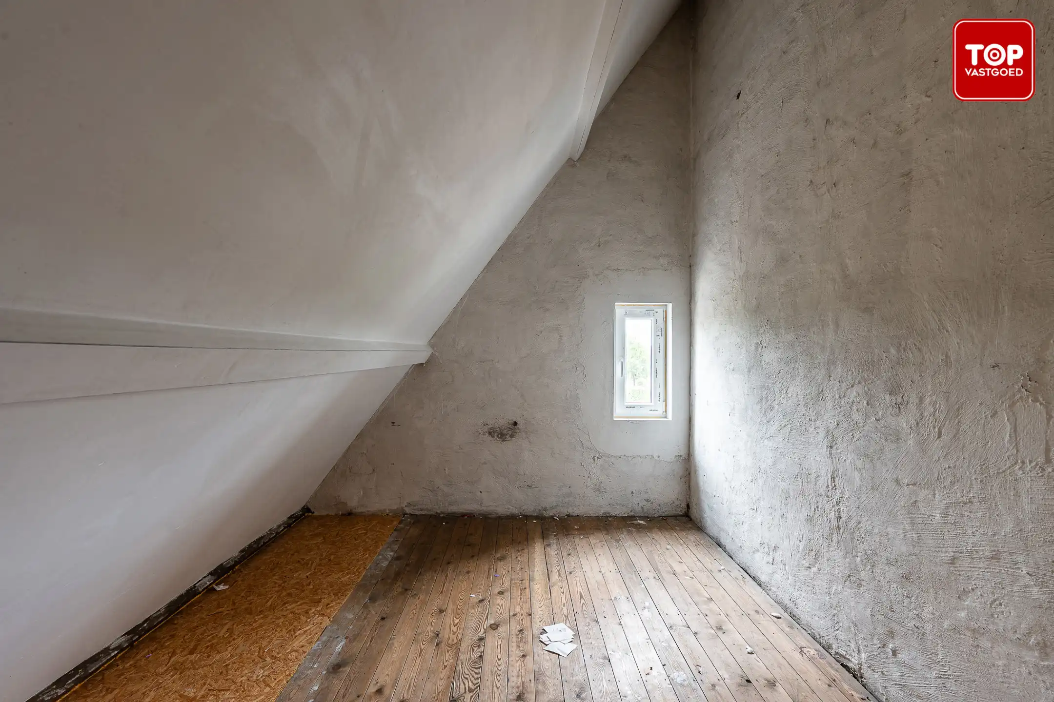 Instapklare halfopen woning in een gezinsvriendelijke buurt. foto 17