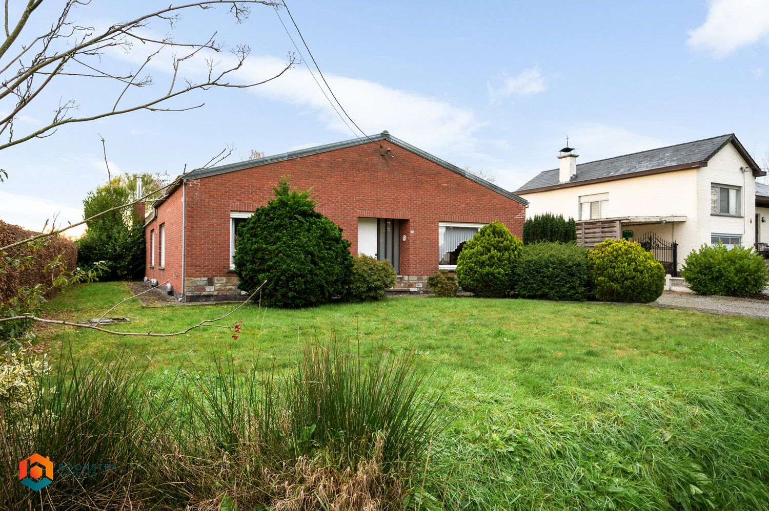 Gelijkvloerse open bebouwing met veel potentieel op 1.827 m² foto 22