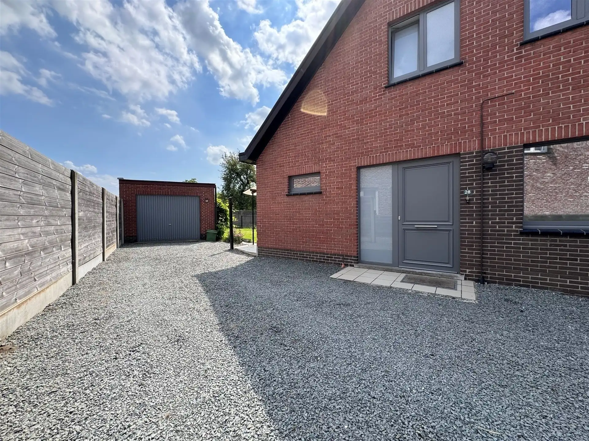 Gunstig gelegen woning met tuin en garage.  foto 27