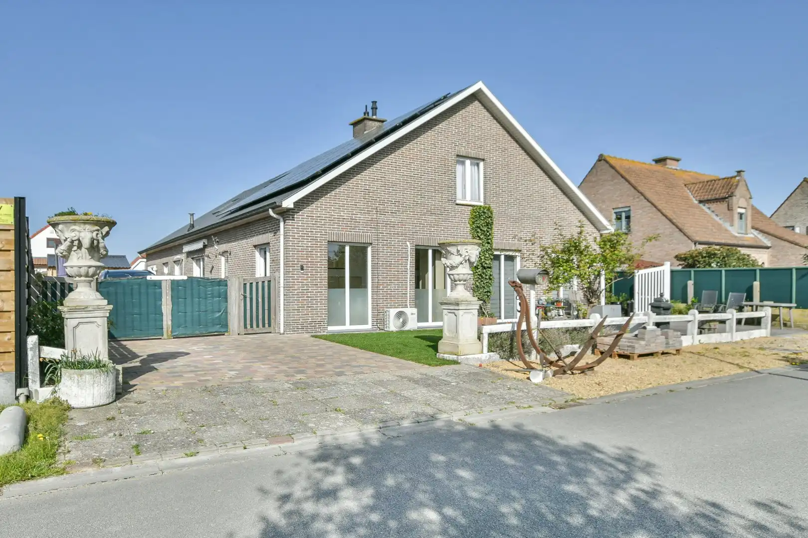 Instapklare woning op toplocatie in rustige woonwijk te Harendijke, Wenduine! foto {{pictureIndex}}