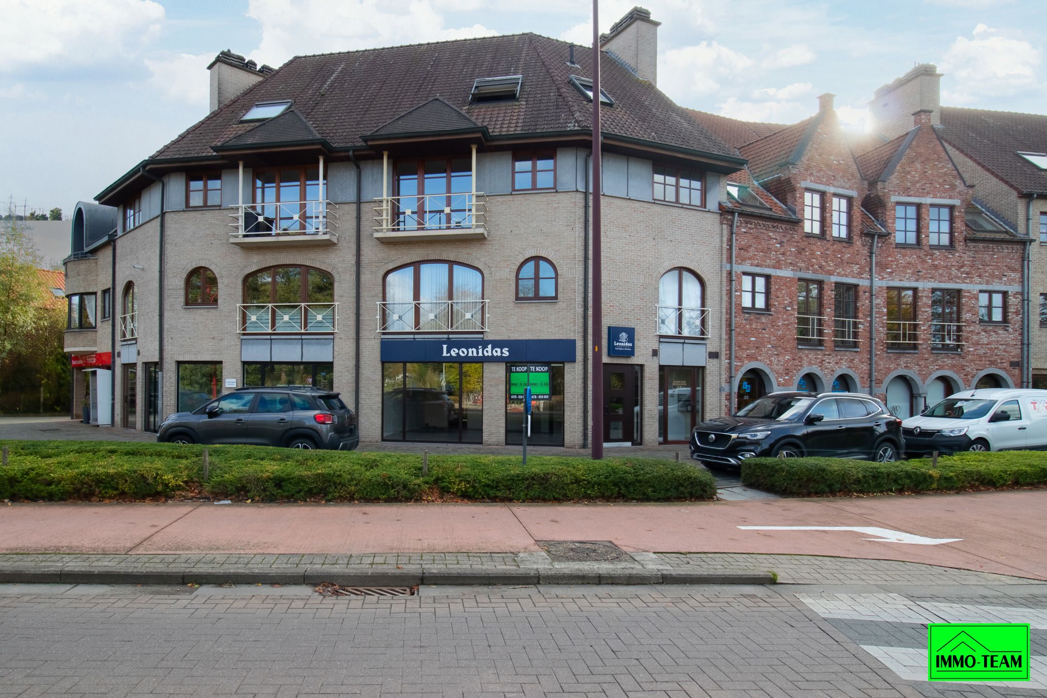 Commercieel handelspand centrum Ternat foto {{pictureIndex}}