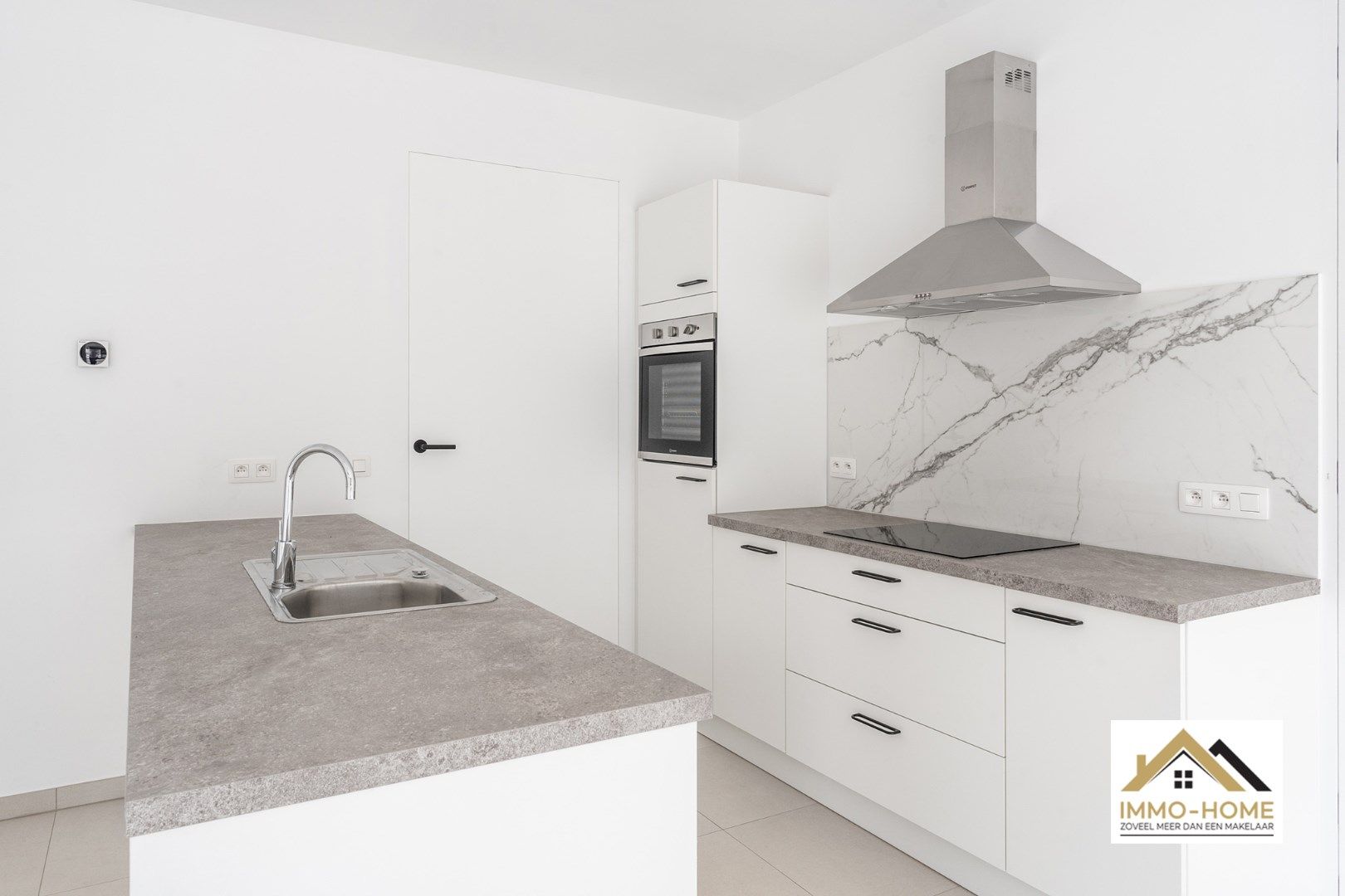 Modern gelijkvloers appartement!! foto 4