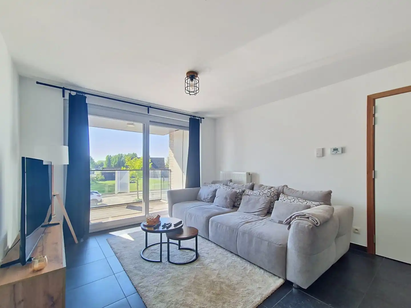 Appartement met 2 slpks, 2 terrassen en autostandplaats foto 5