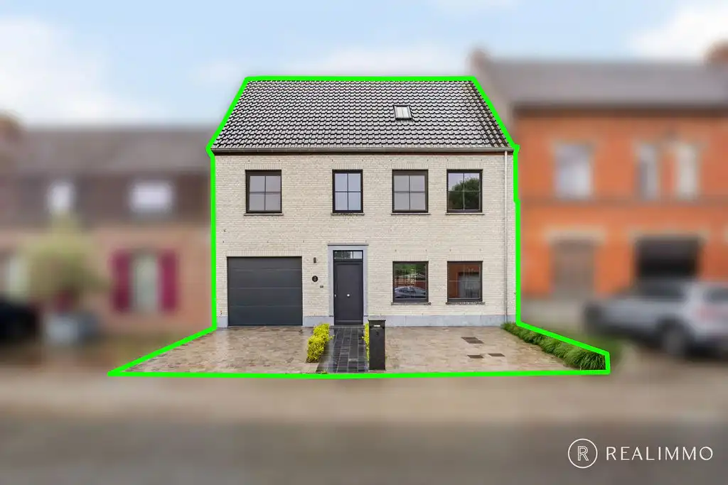 Ruime recente woning met EPC-label A in hartje Moen foto {{pictureIndex}}