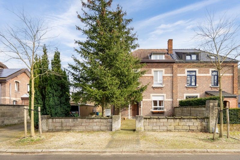 Hoofdfoto van de publicatie: Statige renovatiewoning in charmante laan