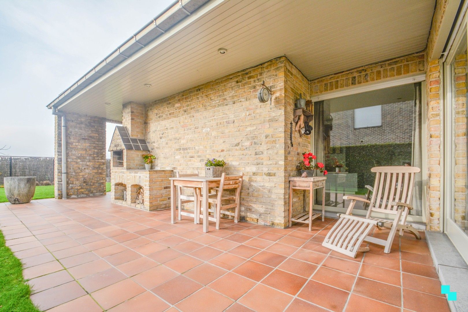 Instapklare, ruime villa in Oostrozebeke foto 31