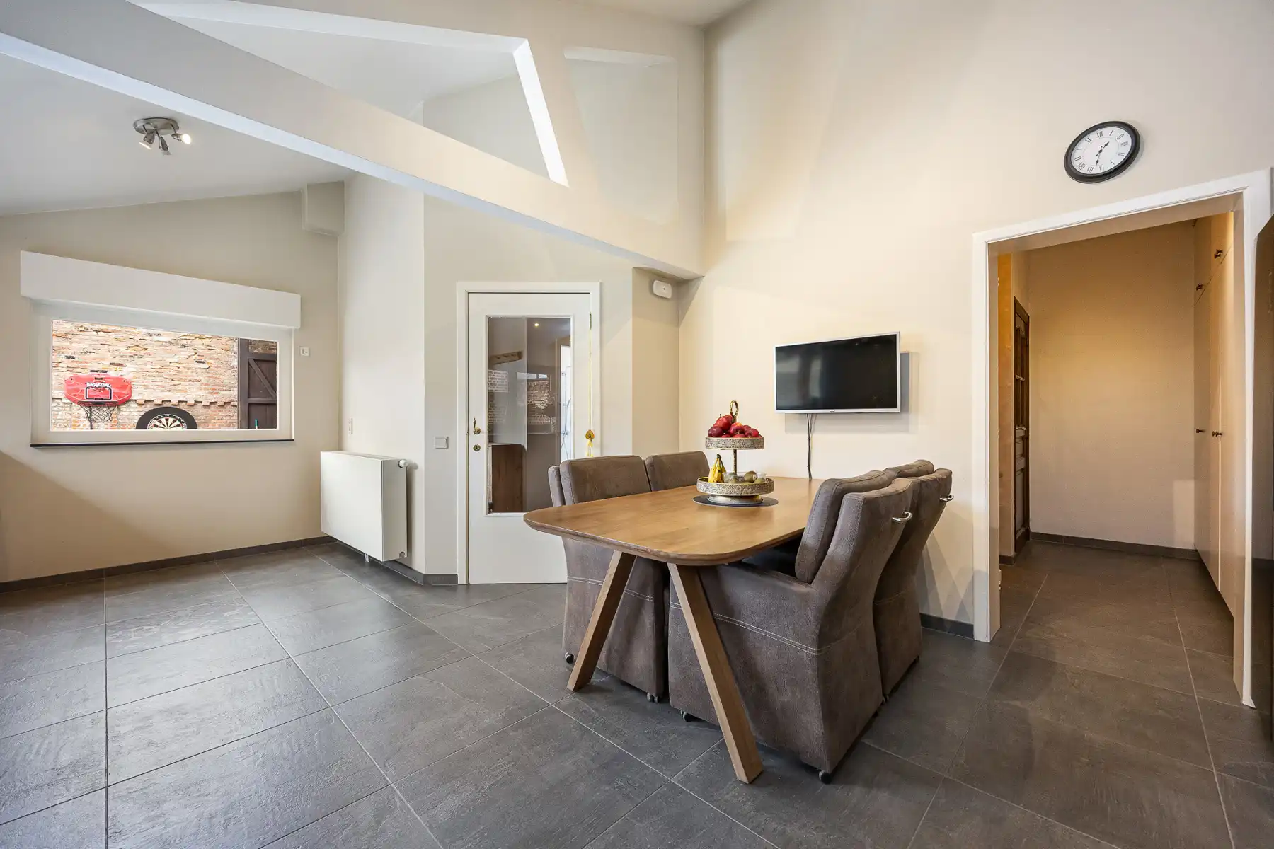 Charmant gerenoveerde woning met 3 à 4 slaapkamers in Beerse foto 9