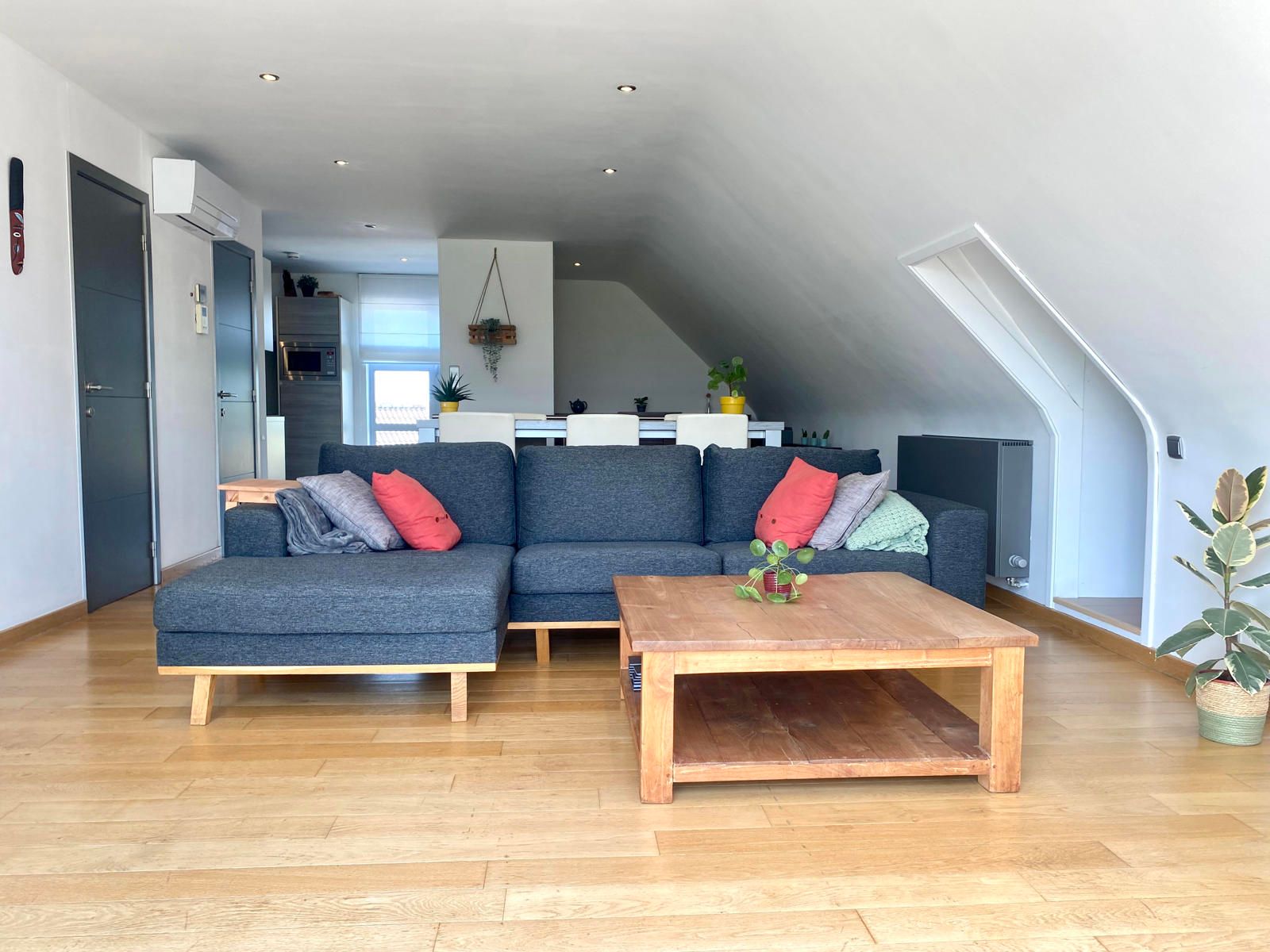 Te huur: Modern en rustig gelegen appartement te Heldergem foto 3