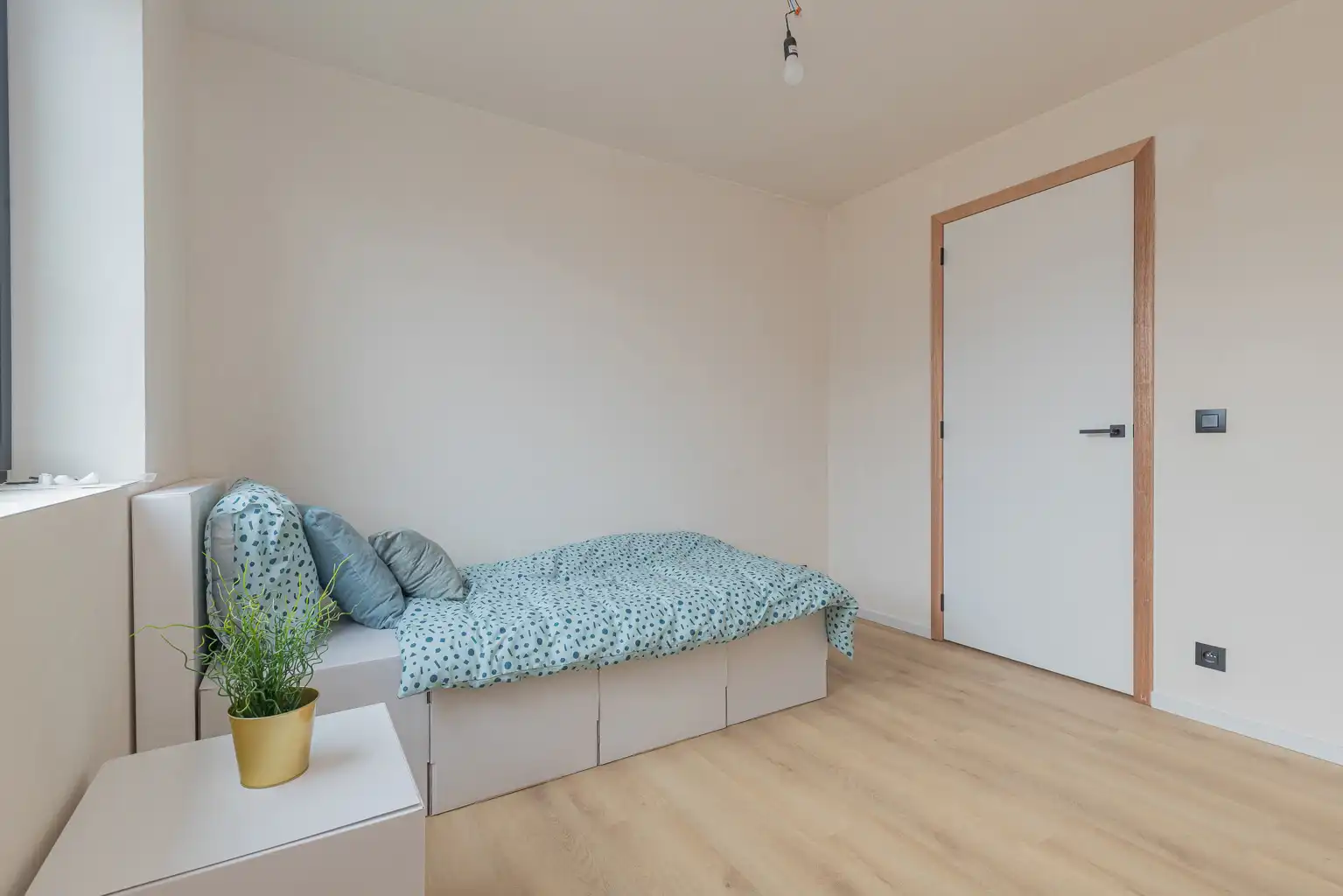 Nieuwbouw woning met 4 slaapkamers! foto 9