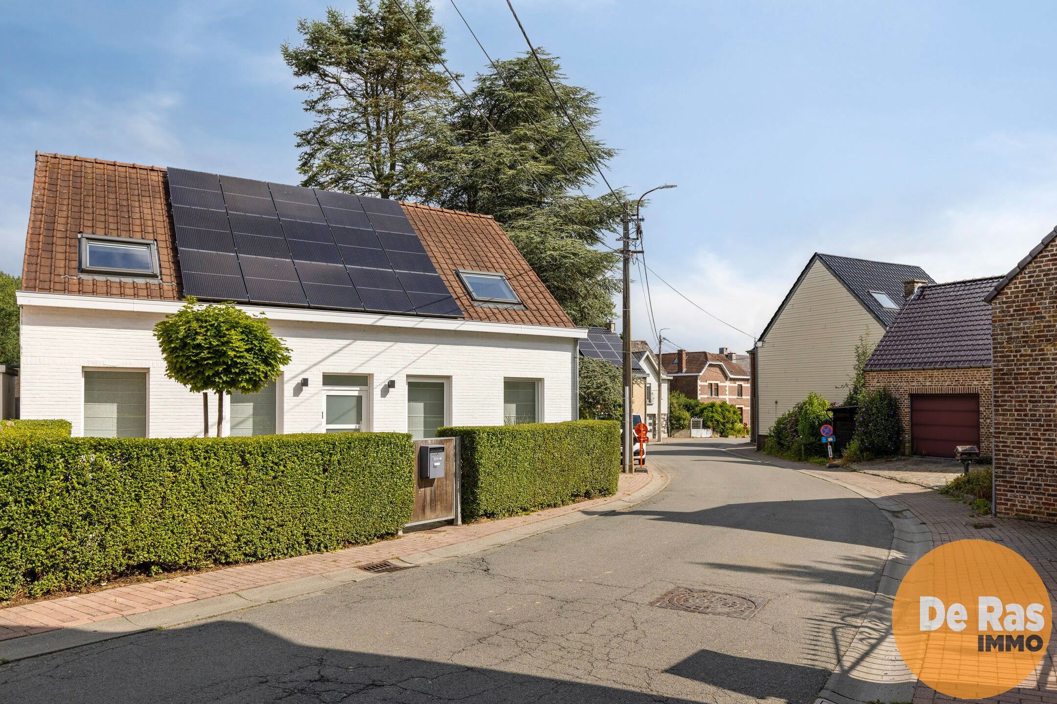 BURST - Instapklare woning met bijgebouw en ruime tuin foto 29