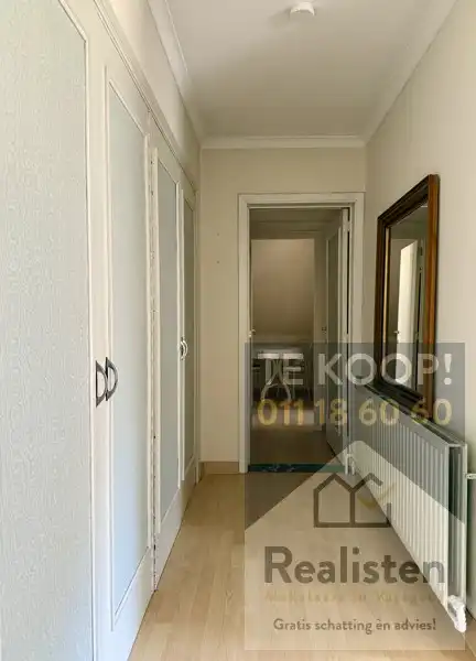 Charmant en ruim huis te koop in Stokrooie - Perfecte gezinswoning met 4 slaapkamers en een tennisplein foto 42