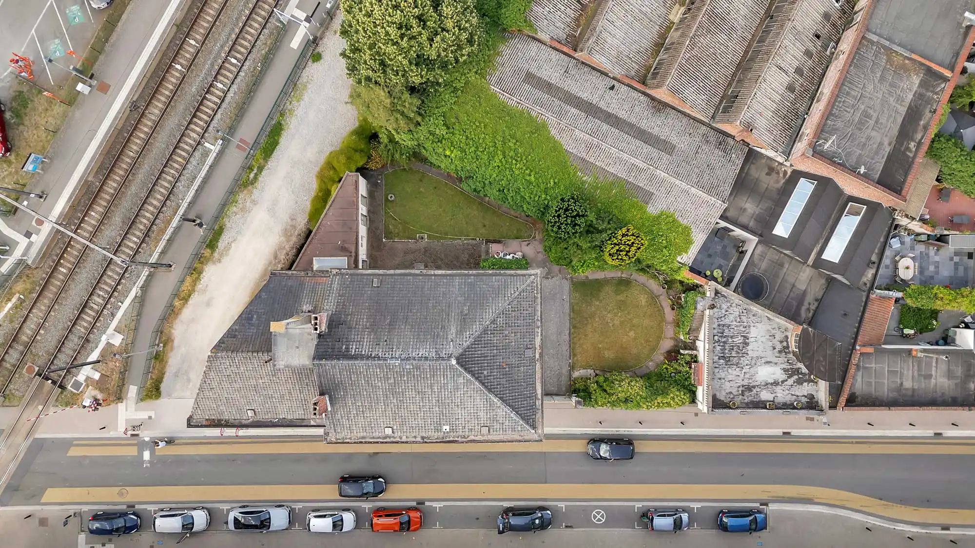 Imposante herenwoning met diverse mogelijkheden foto 12