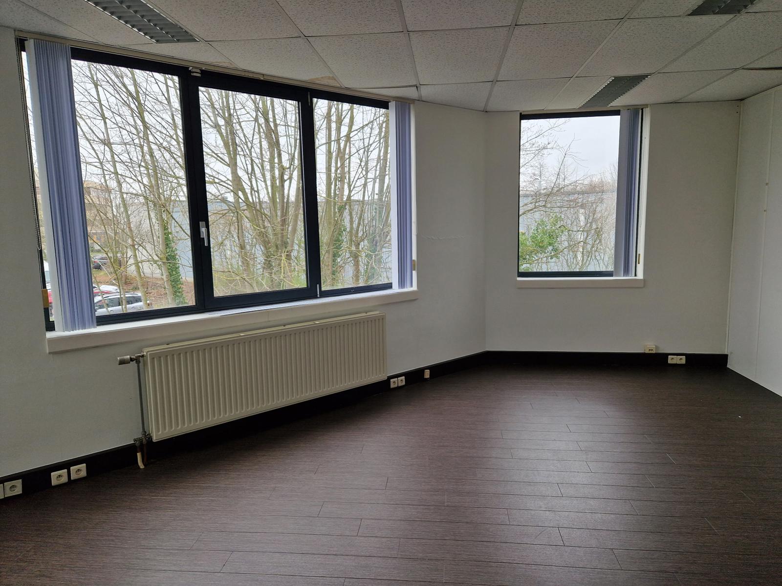 Bedrijfsunit te huur op centrale locatie in Aartselaar foto 10