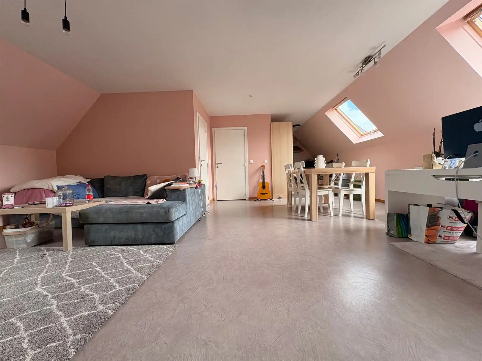 Ruim dakappartement te St-Gillis bij Dendermonde foto 2