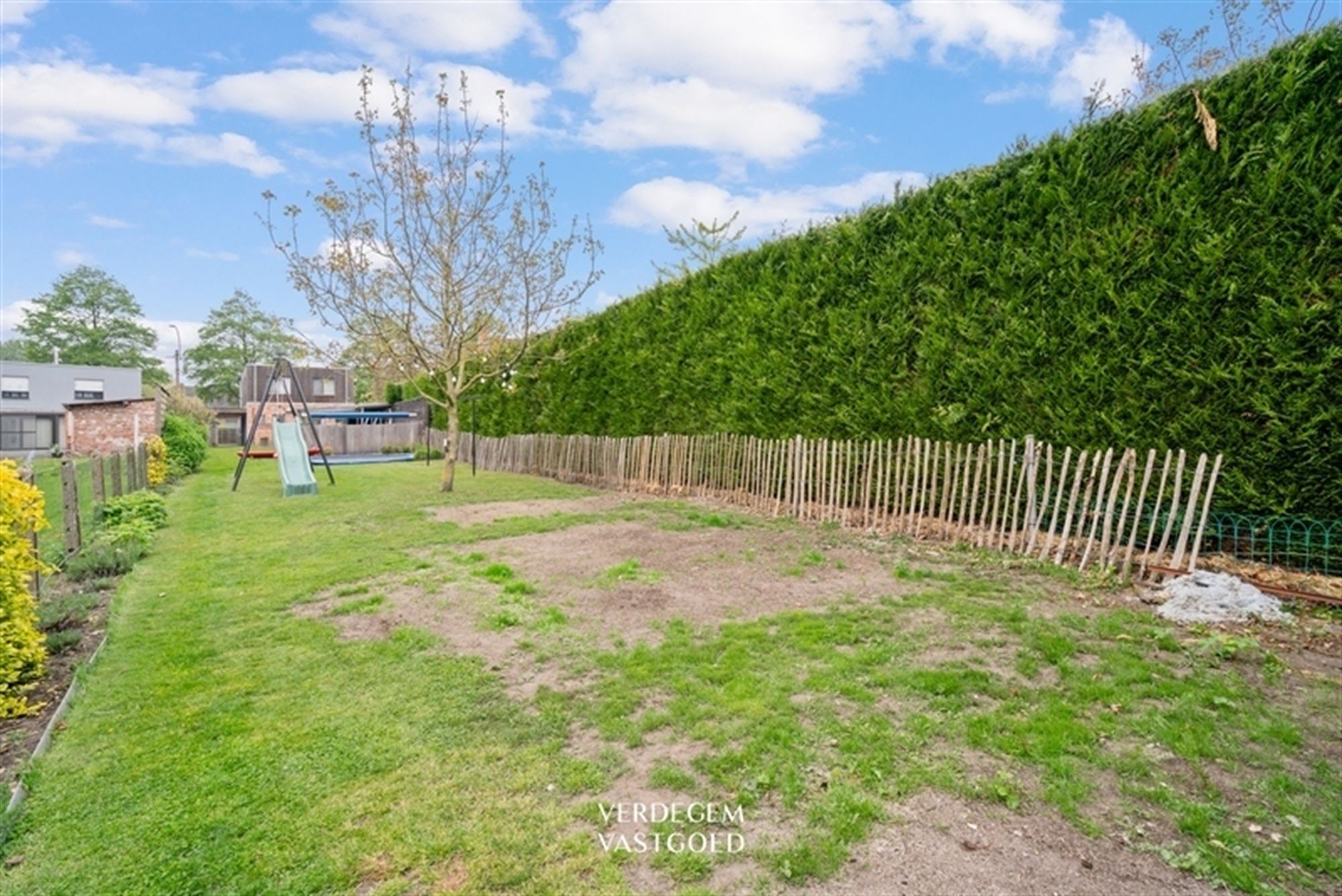 Verrassend ruime gezinswoning met 3+1 slaapkamers en geniettuin foto 24