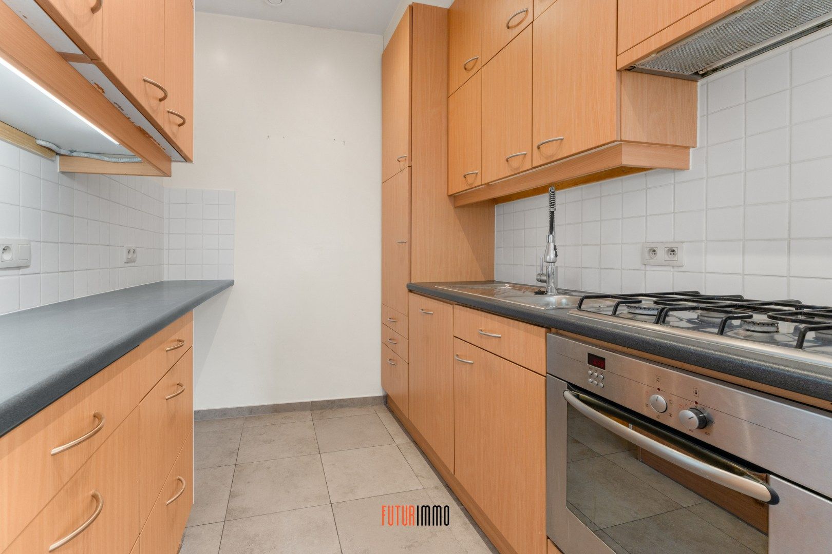 Karaktervolle stadswoning met authentieke gevel foto 8