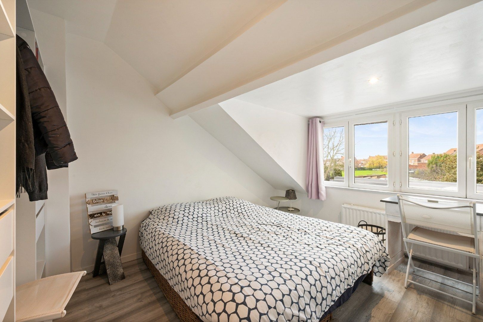 Instapklare woning met 2 slaapkamers en zongerichte tuin in Mesen foto 10