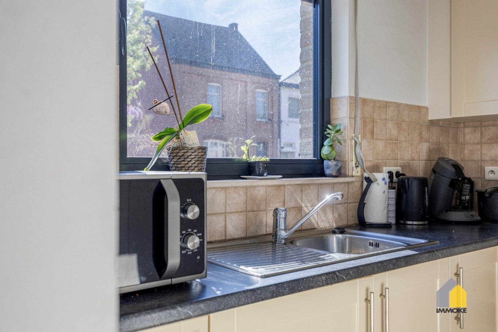 Gelijkvloersappartement met 2 slpks en kelderberging. foto 5