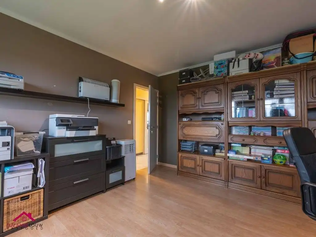 Verrassend ruime en gezellige, instapklare vrijstaande woning met paardenstal foto 26