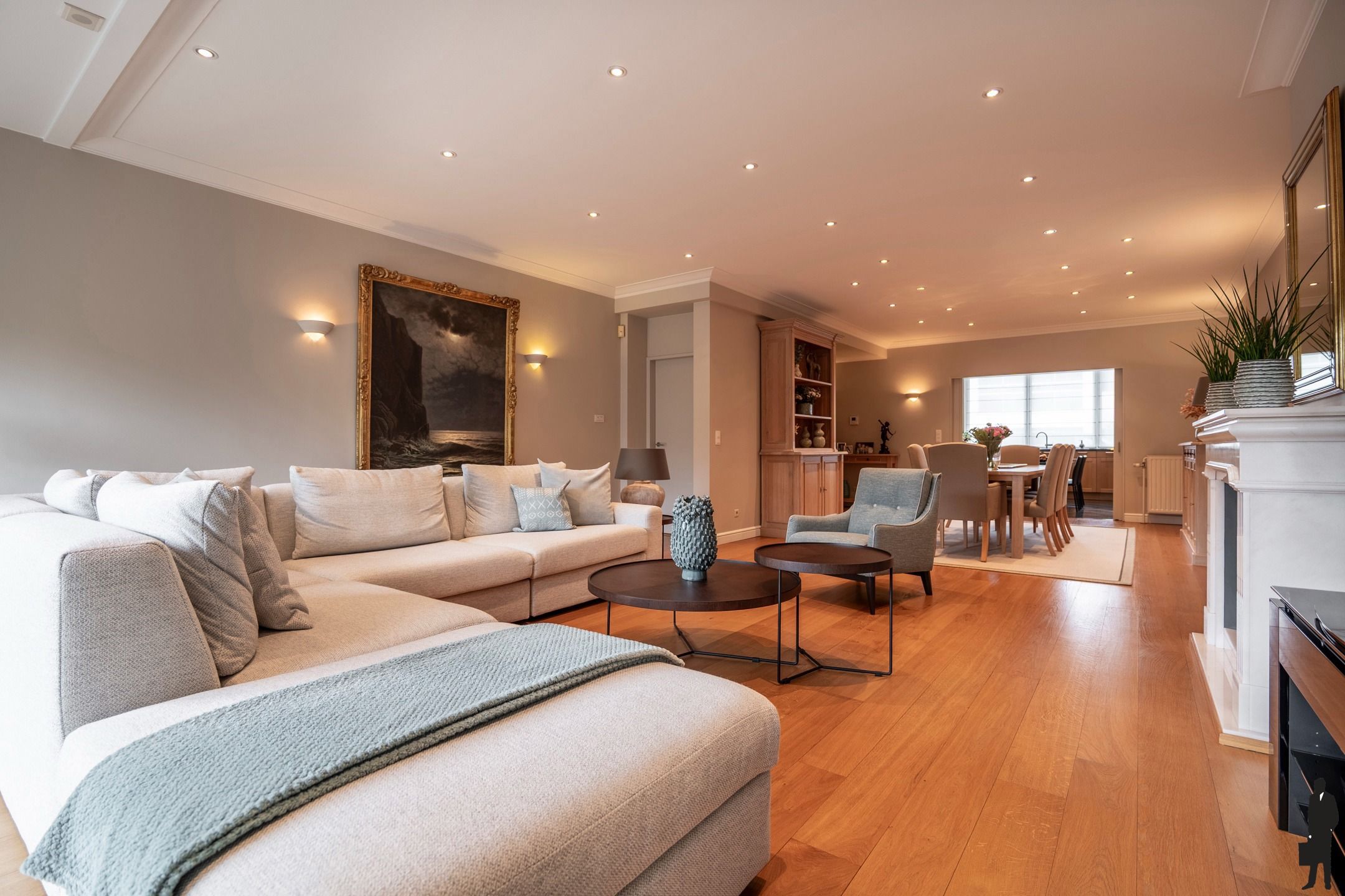 Stijlvol gelijkvloers appartement met binnenterras, tuin en binnenzwembad met wellness. foto 5
