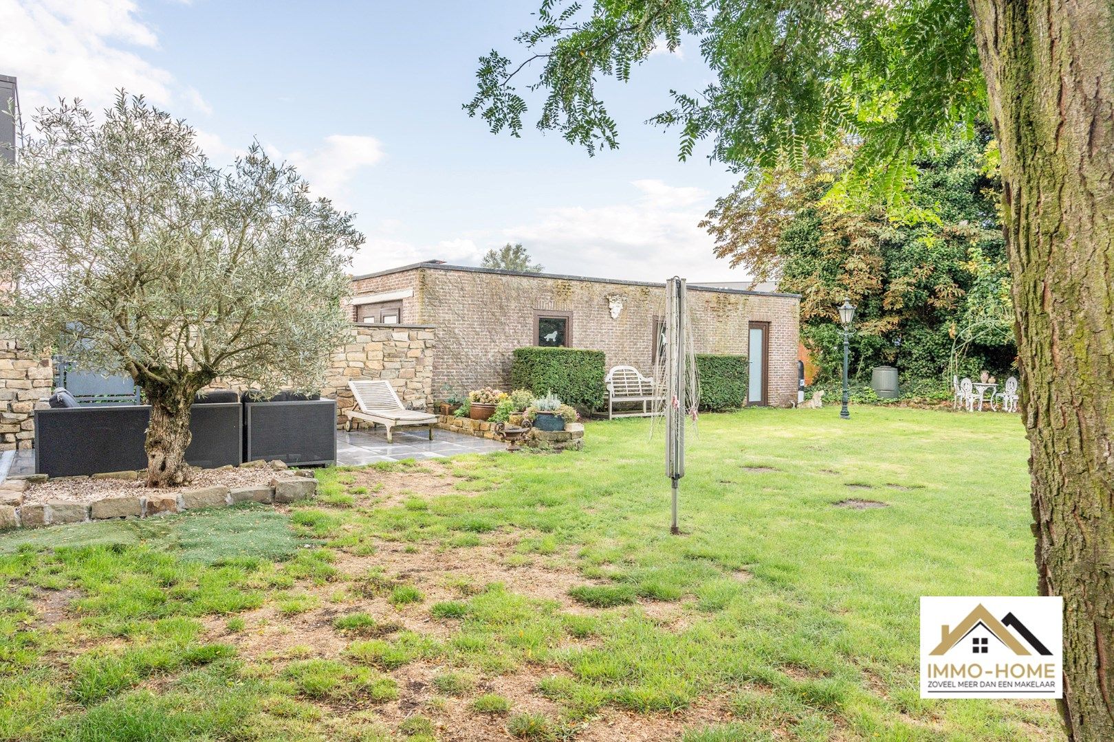 Ruime karaktervolle vrijstaande woning te Lokeren  foto 6