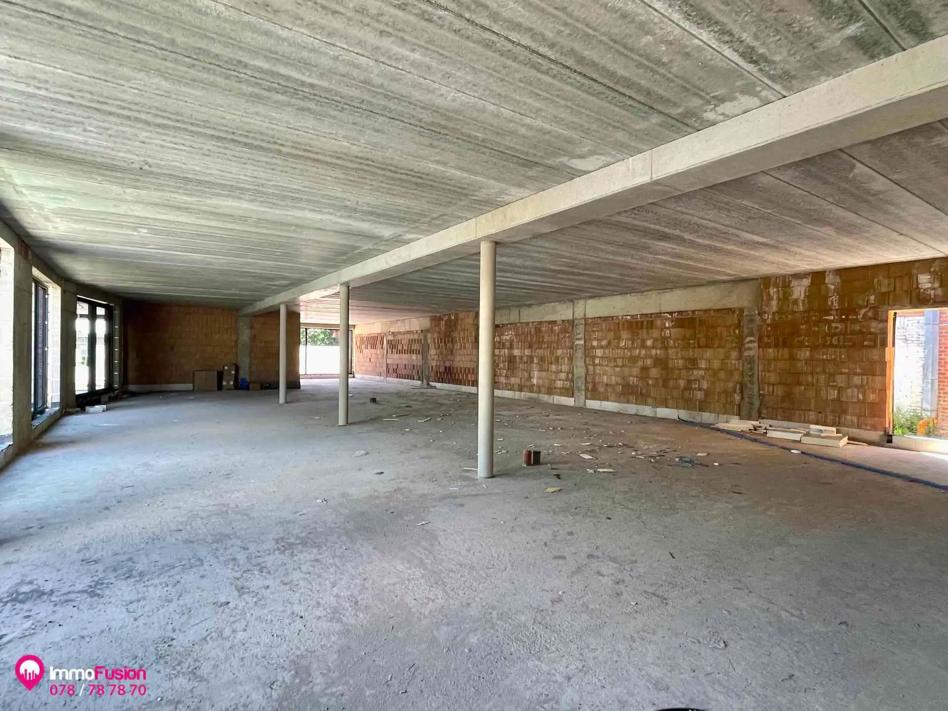 Uitzonderlijke handelsruimte van circa 460 m² met parking! foto 31