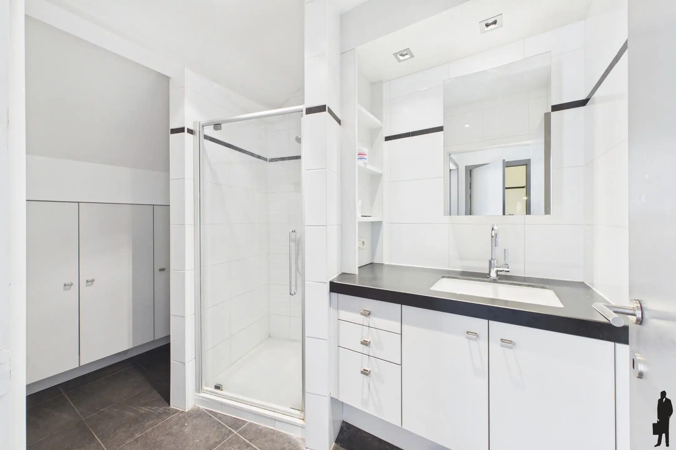 Ruim, lichtrijk duplex-appartement gelegen in het centrum van Hoogstraten foto 10