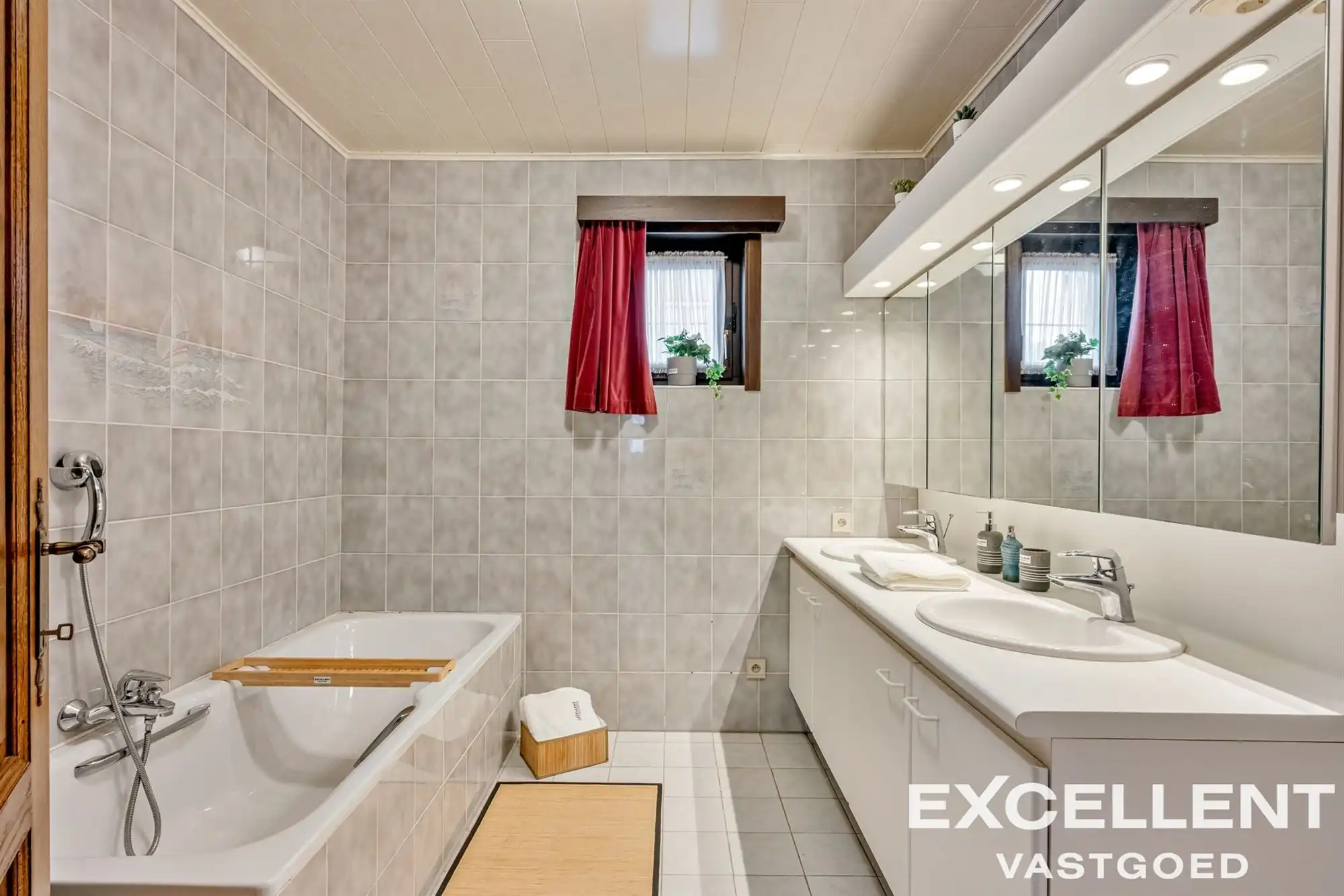 Residentieel gelegen bungalow te koop Deinze foto 9