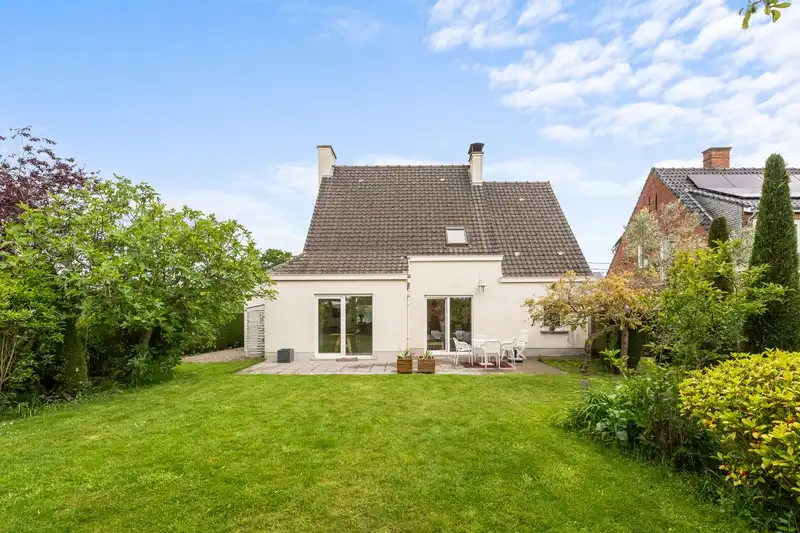 Hoofdfoto van de publicatie: Rumbeke -  Vrijstaande woning op toplocatie