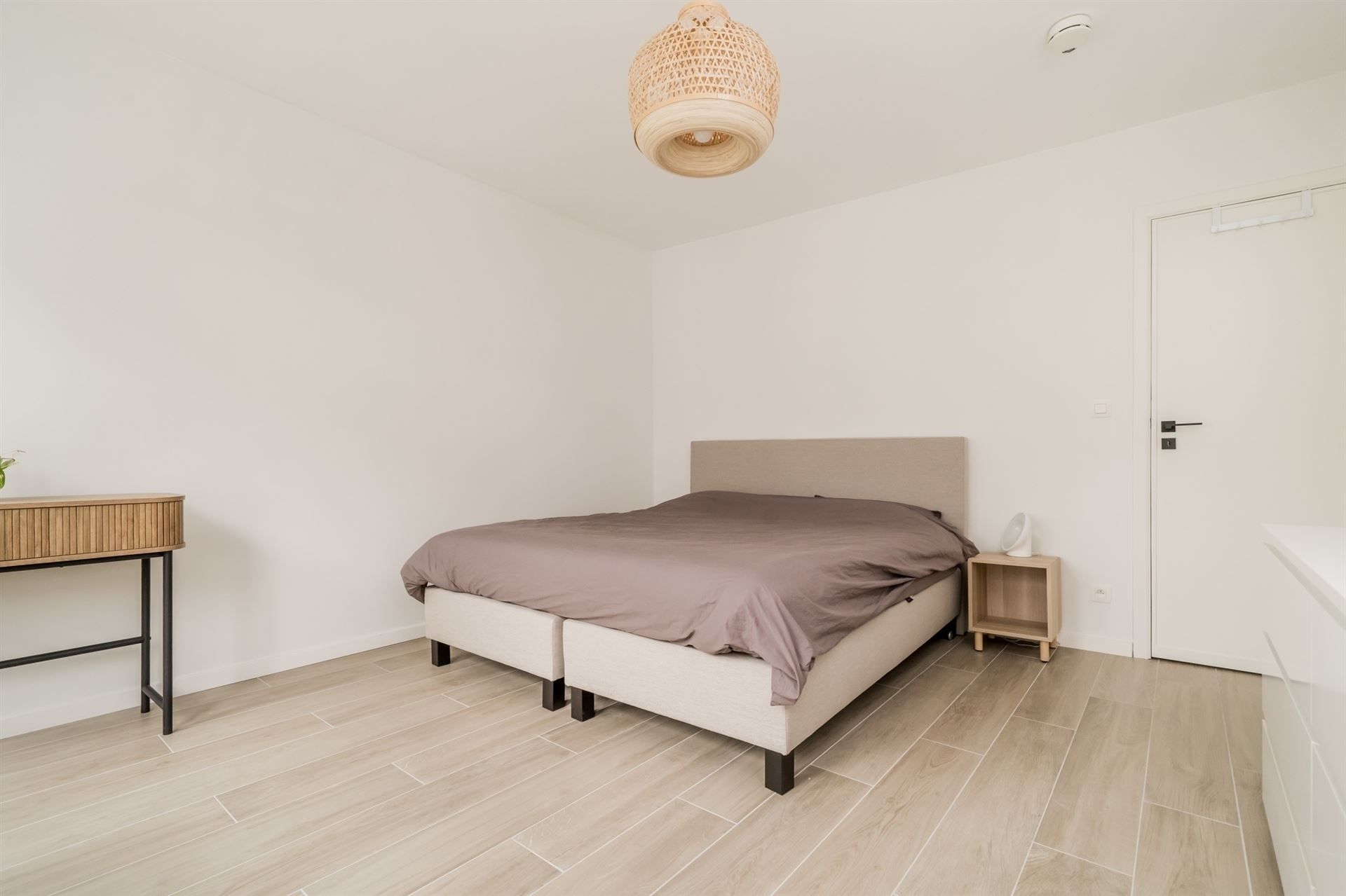 Handelsgelijkvloers + duplexappartement centrum Mechelen foto 23