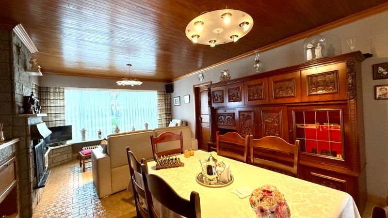 Charmante halfopen bebouwing met garage foto 5