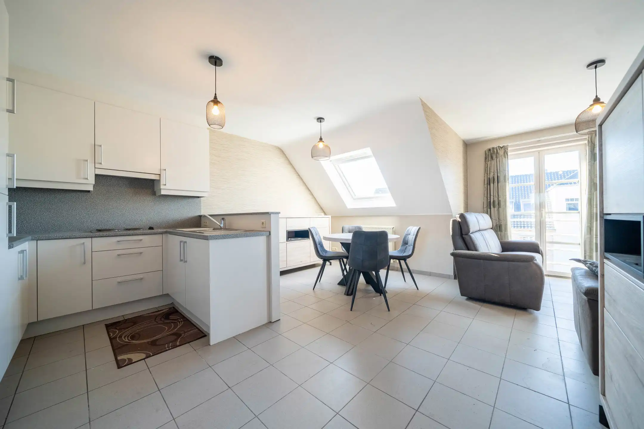 2 slp APP met terras en autostaanplaats foto 3