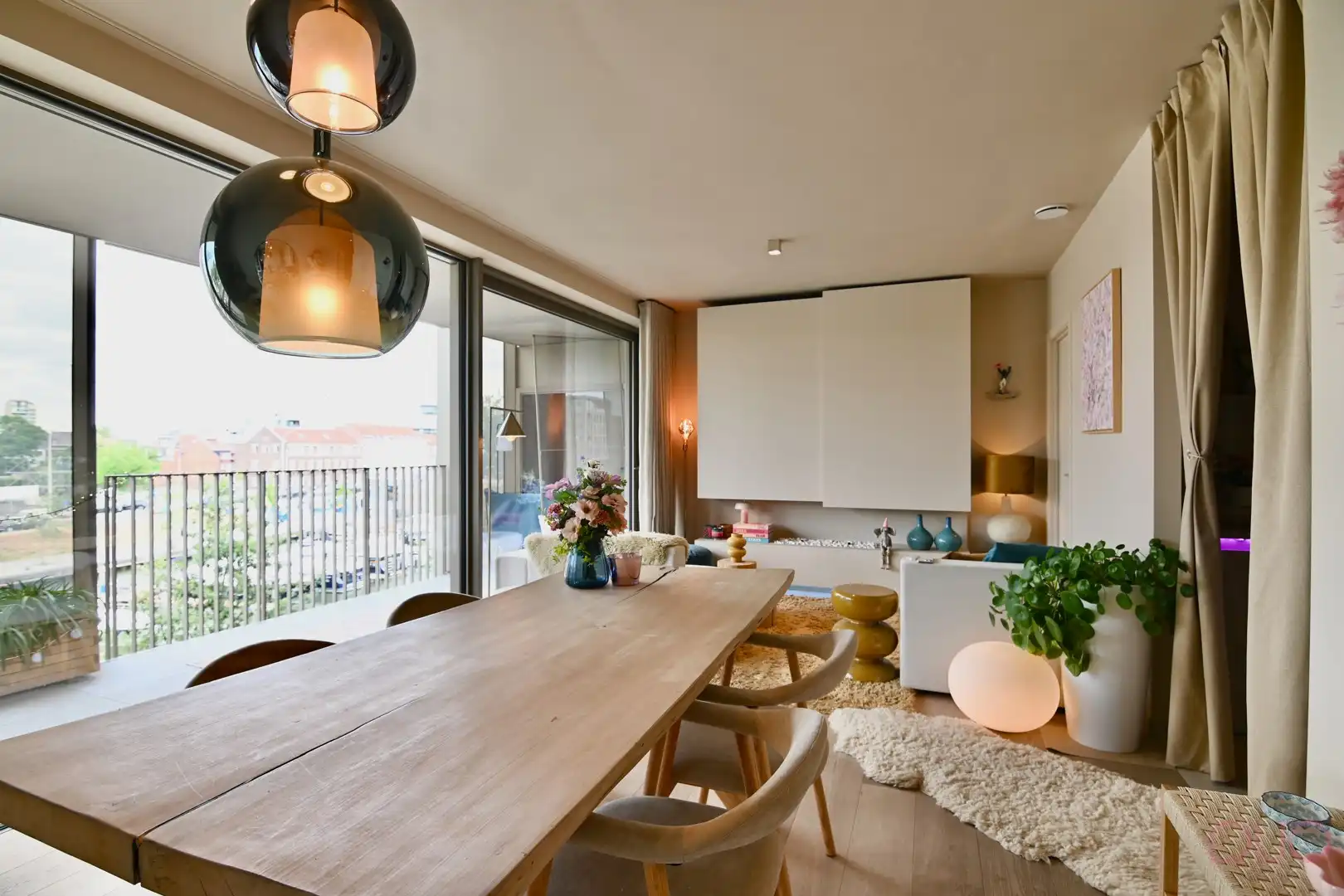 Wonen aan het water, midden in het bruisende hart van Hasselt – perfect bereikbaar en volledig instapklaar! foto 6