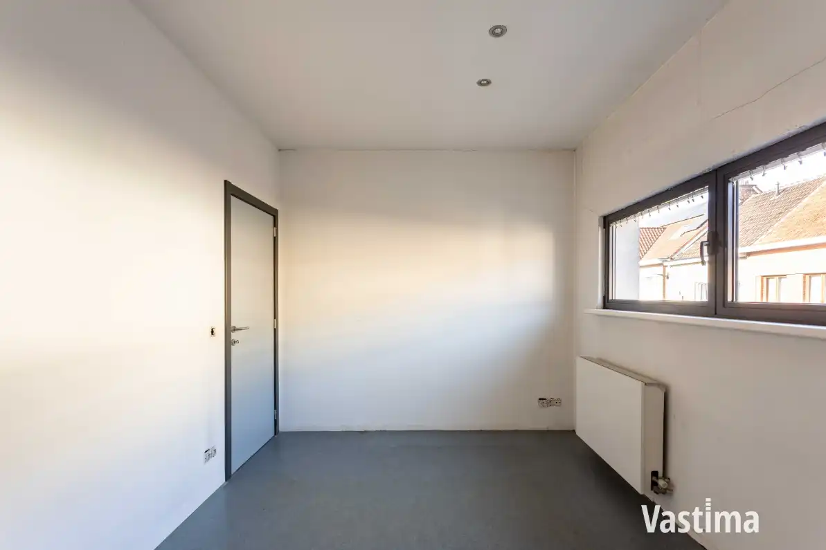 Recente stadswoning met tuin en 2 slaapkamers foto 12