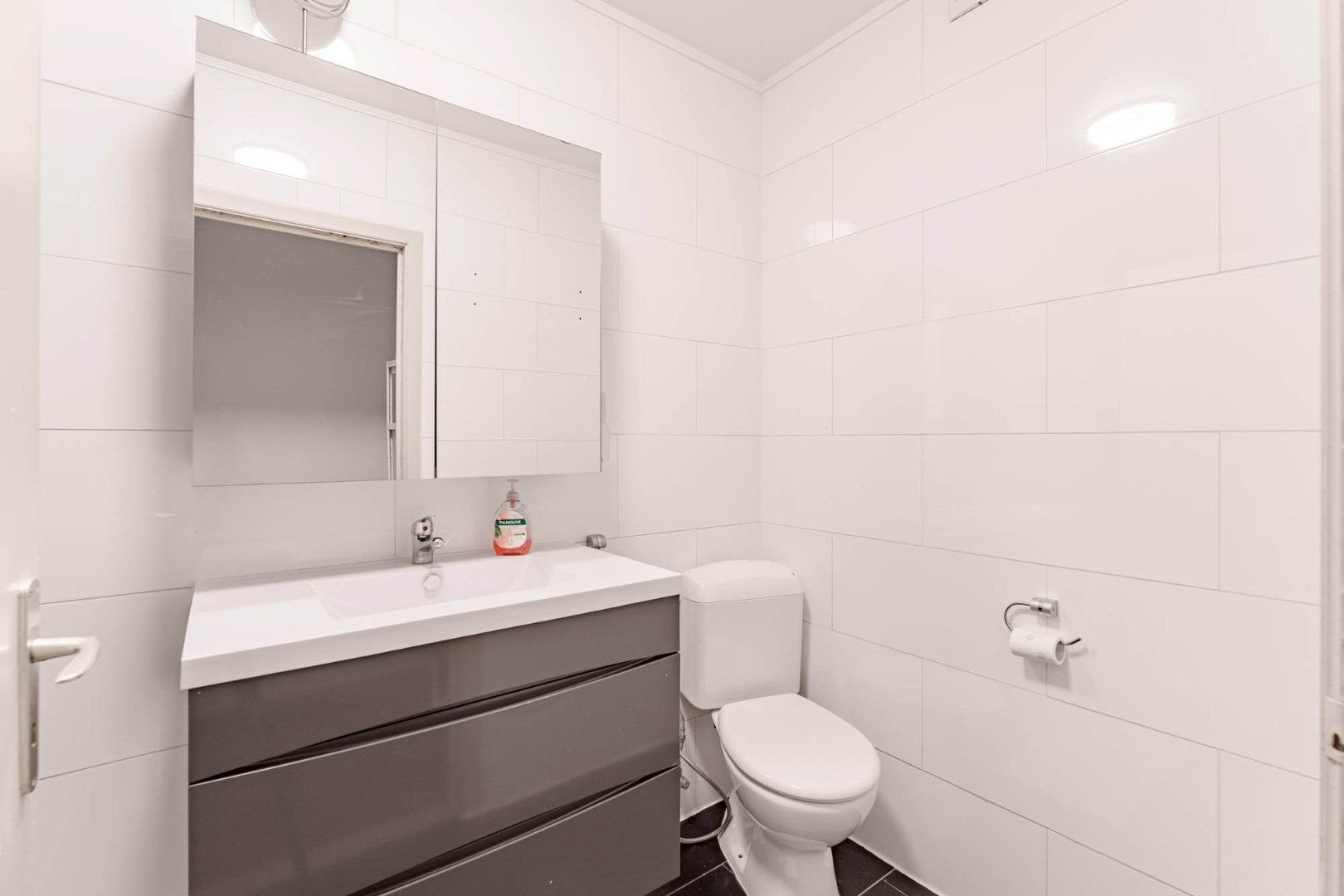 Verzorgd tweeslaapkamer-appartement met garage en berging op enkele minuutjes van het centrum van Munsterbilzen foto 22