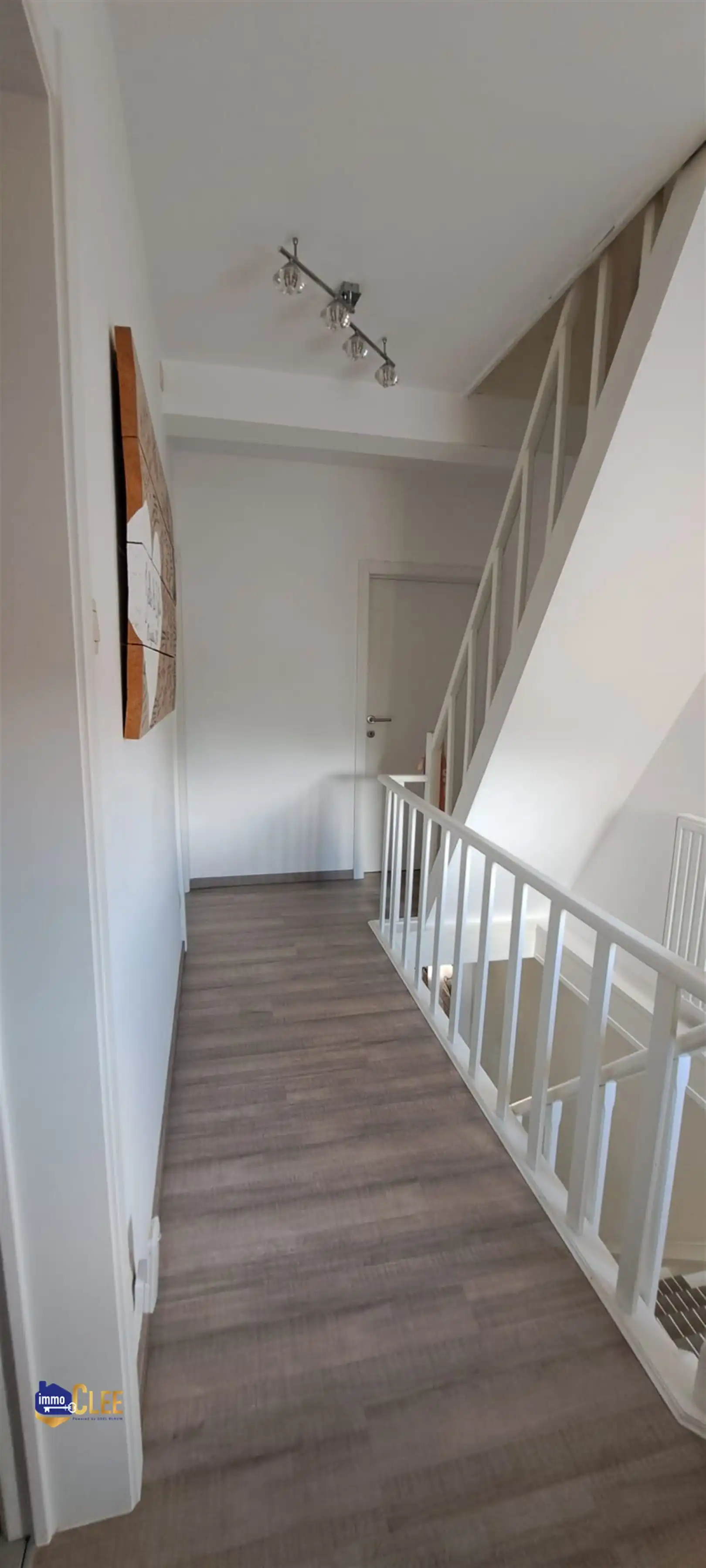 Instapklare woning omgeven door groen foto 17
