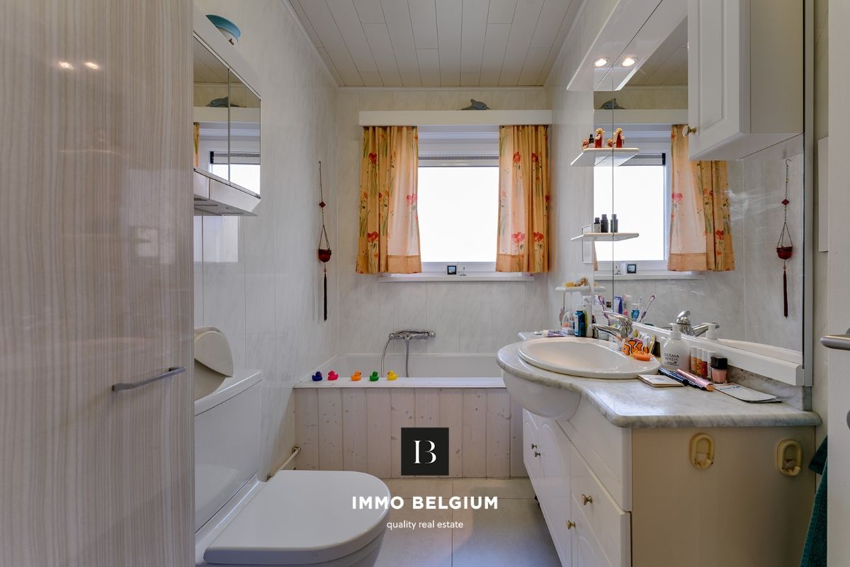 Goed onderouden bungalow met 2 slaapkamers en gezellig tuintje foto 9