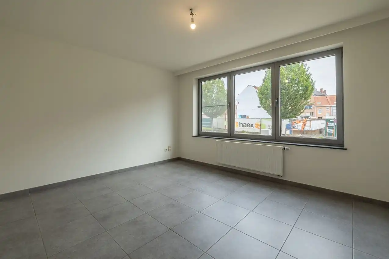 Gelijkvloers appartement met 2 slpk., terras en garagebox foto 13