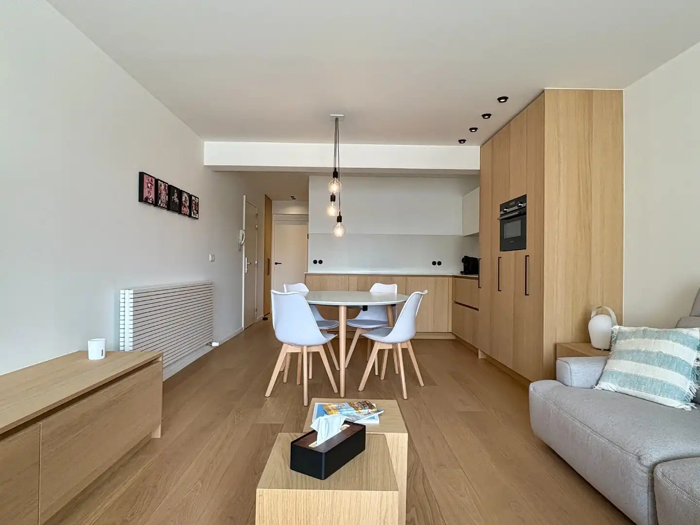 Recent gerenoveerd twee-slk-appt om de hoek van het strand. foto 7