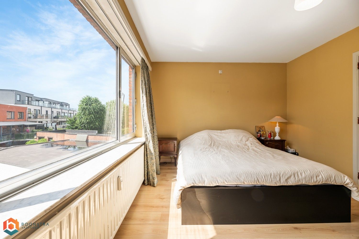 Appartement met 2 slpkrs op het kerkplein foto 8