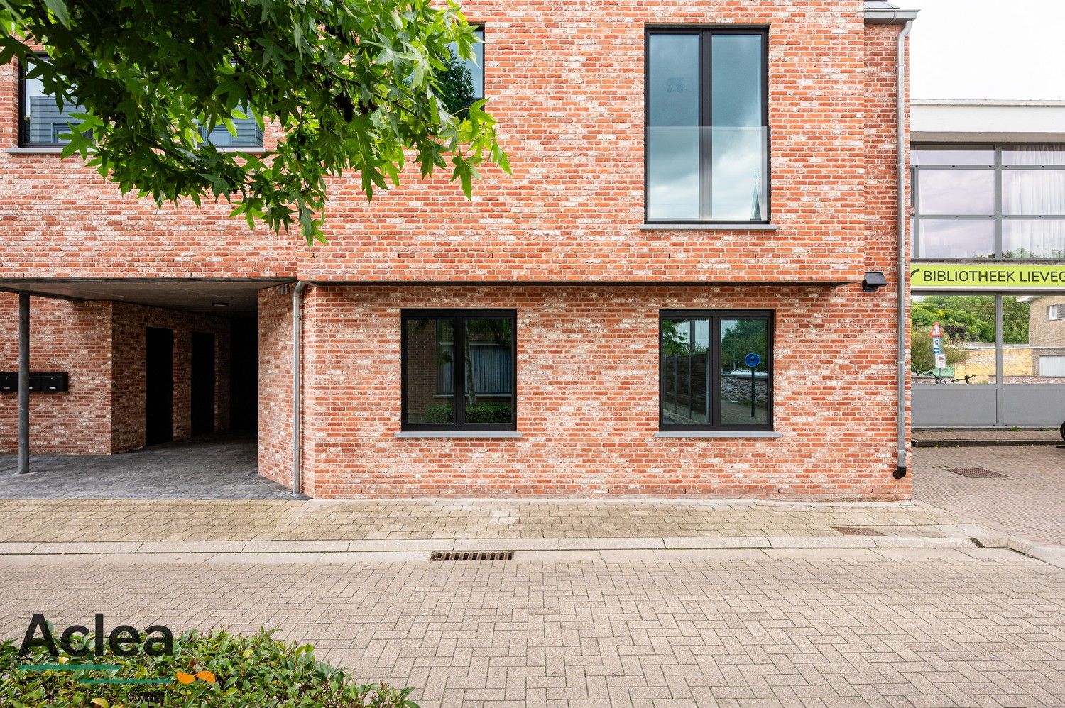 Ruim gelijkvloers nieuwbouw appartement met 2 autostaanplaatsen foto 26