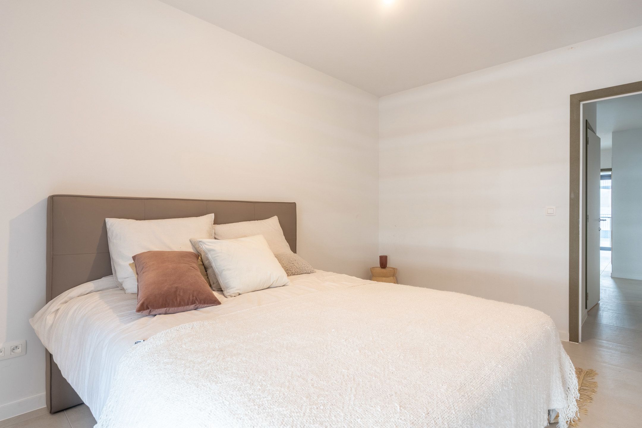 Knap energiezuinig appartement met tof terras foto 9
