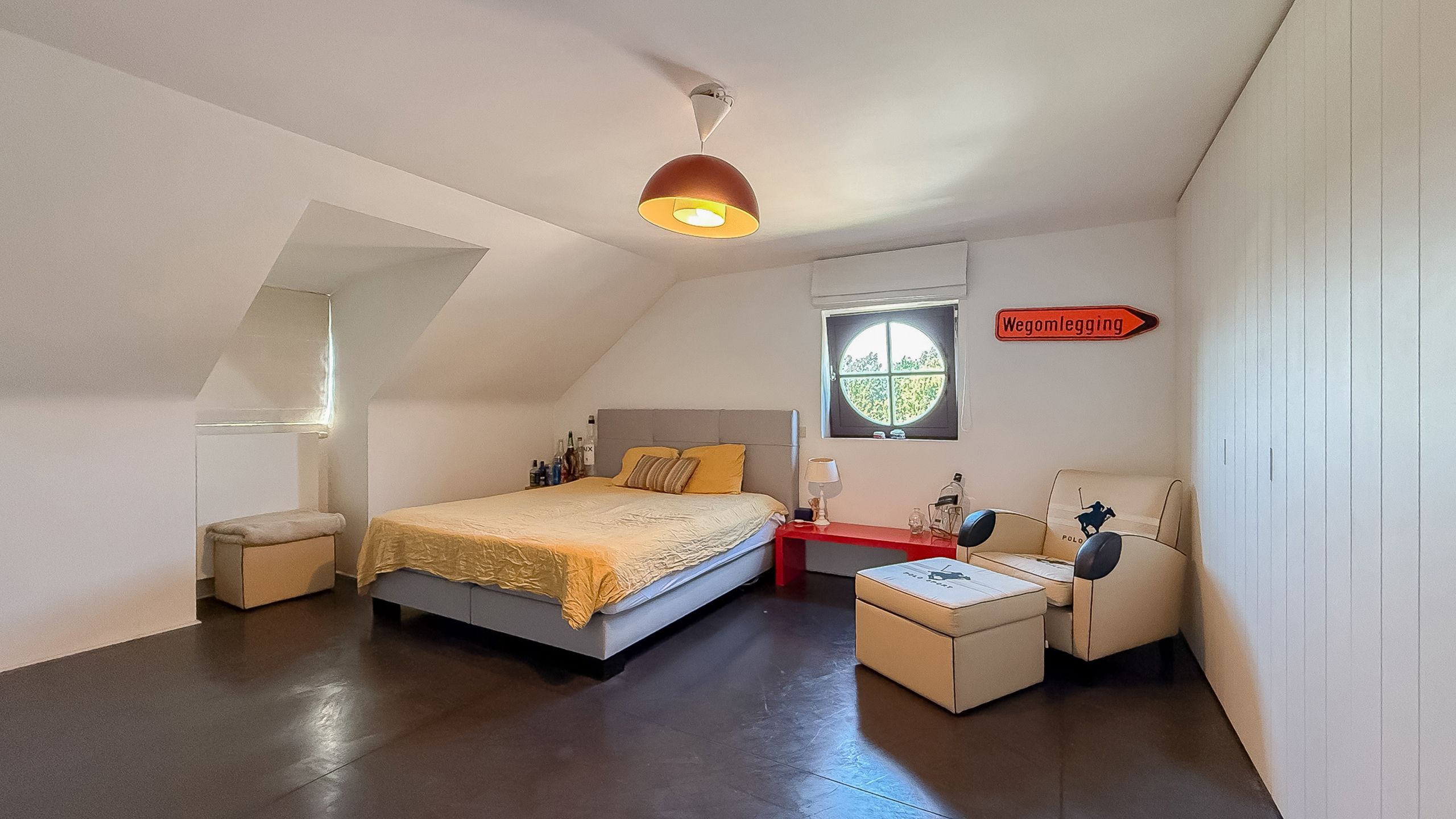 Exclusieve villa met zwembad, gelegen in een groene omgeving foto 30
