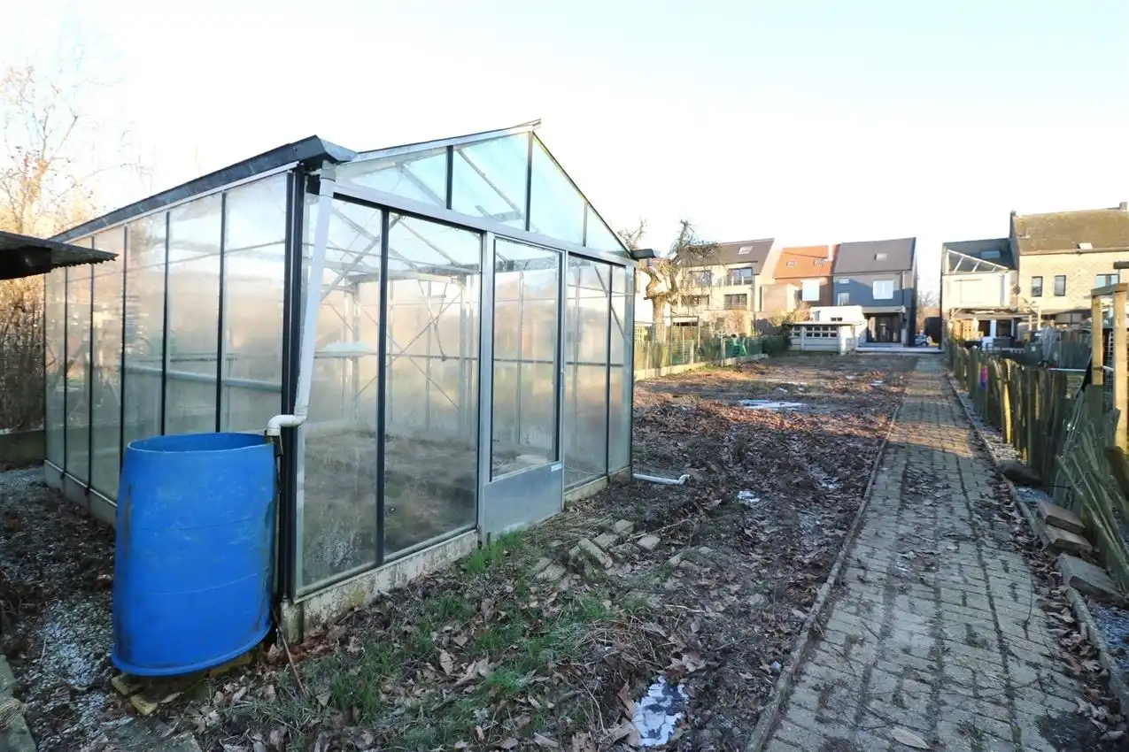 Vernieuwde, karatervolle woning met 4 slpk nabij station foto 3