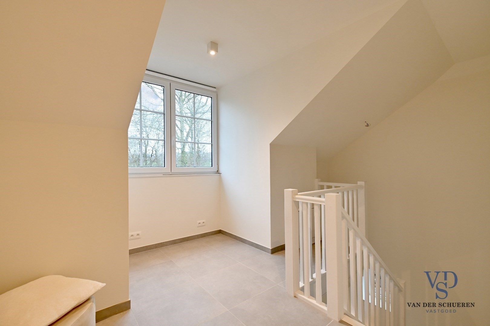 Uitzonderlijke BEN-woning nabij Tiegembos. foto 25