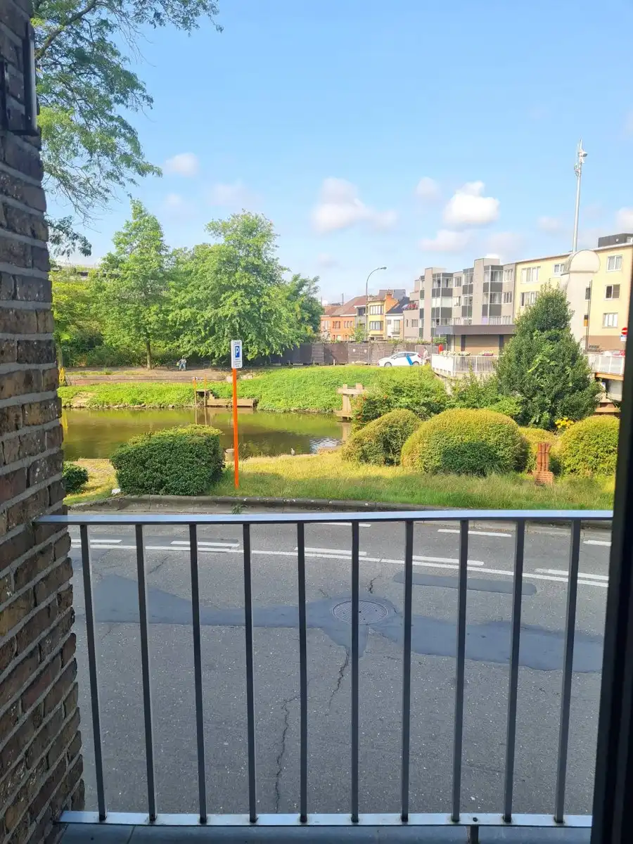 Prachtig 2 slaapkamer appartement op topligging foto 12